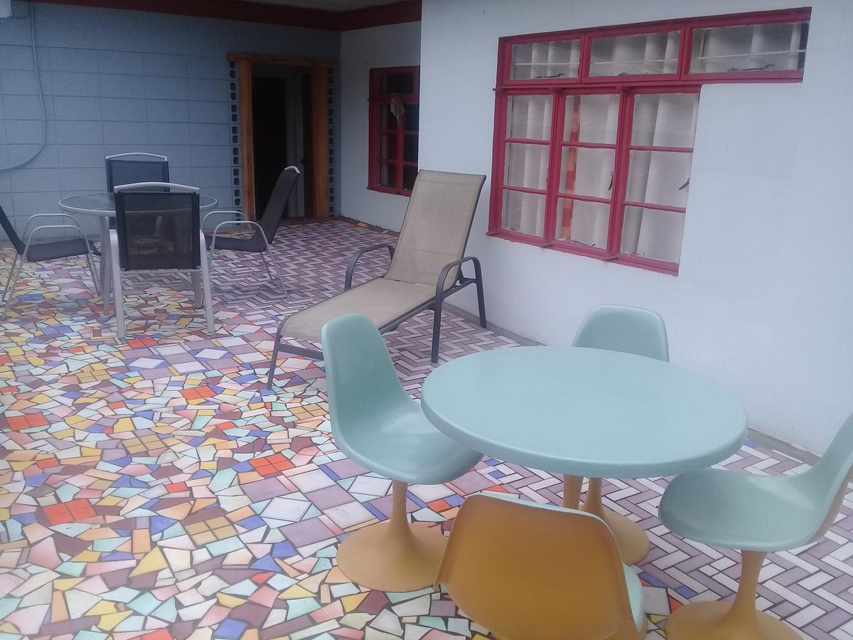 Monique'S Guest House Maraval Ngoại thất bức ảnh